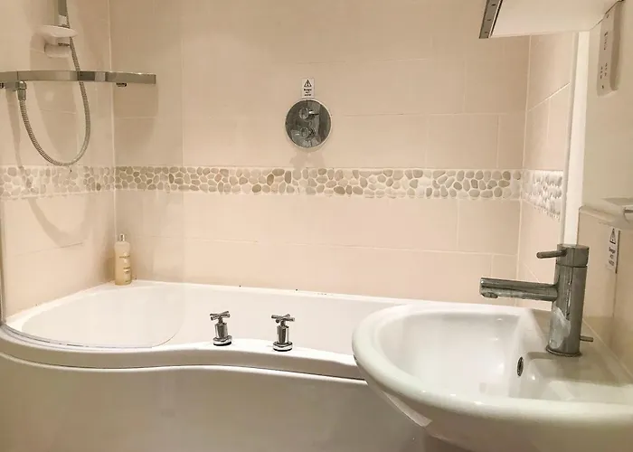 Arthur's Place Reighton